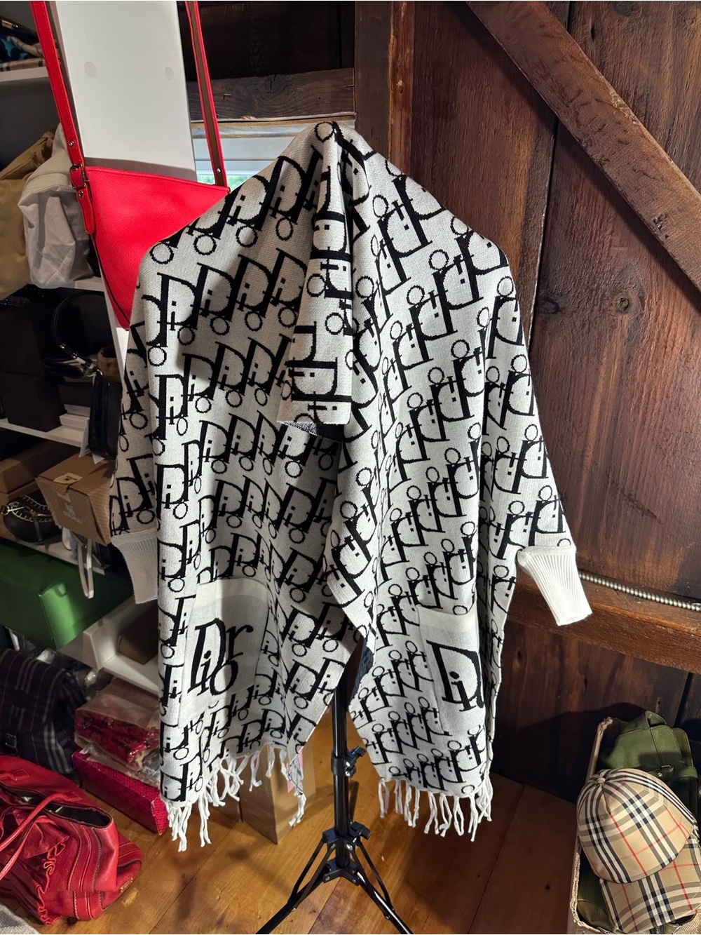 Designer-Inspired Black & White Logo Knit Wrap - Brand: